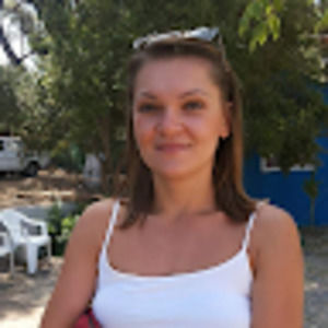 Meet your Posher, Anita lidia